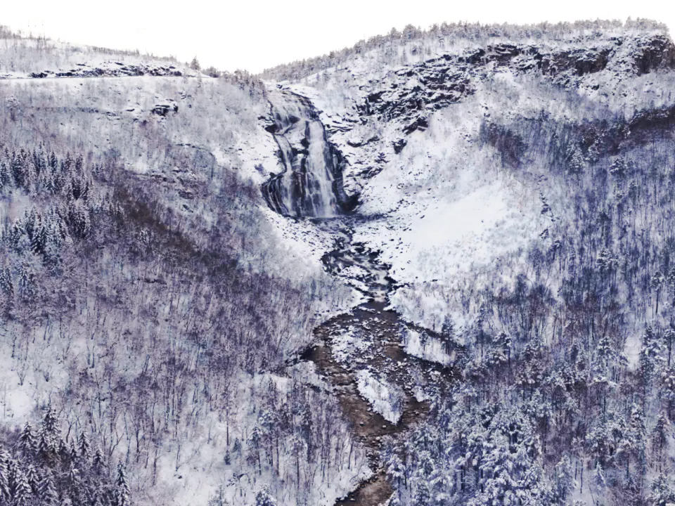 Snowshoe Hike to Valnesfossen 4